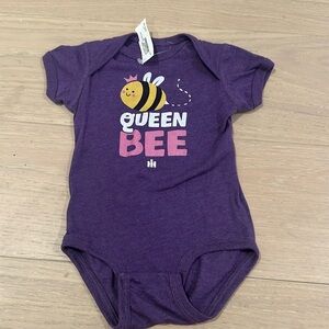 NWT 12m onesie “queen bee”